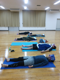 安らぎのポーズ