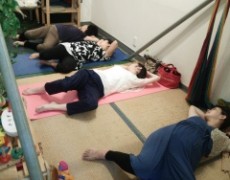 シニアヨガとカフェヨガ