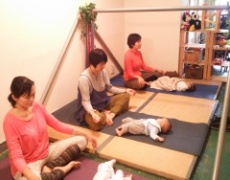 ハッピー☆ベビー&ママヨガ at ほっ。とカフェ