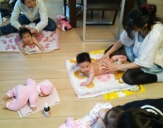 ベビーマッサージの巻